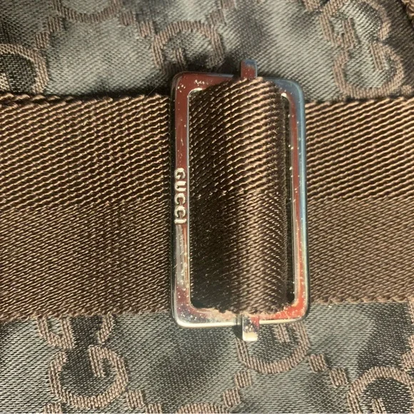 Gucci GG Canvas Messenger bag with COA - Picture 9 of 16